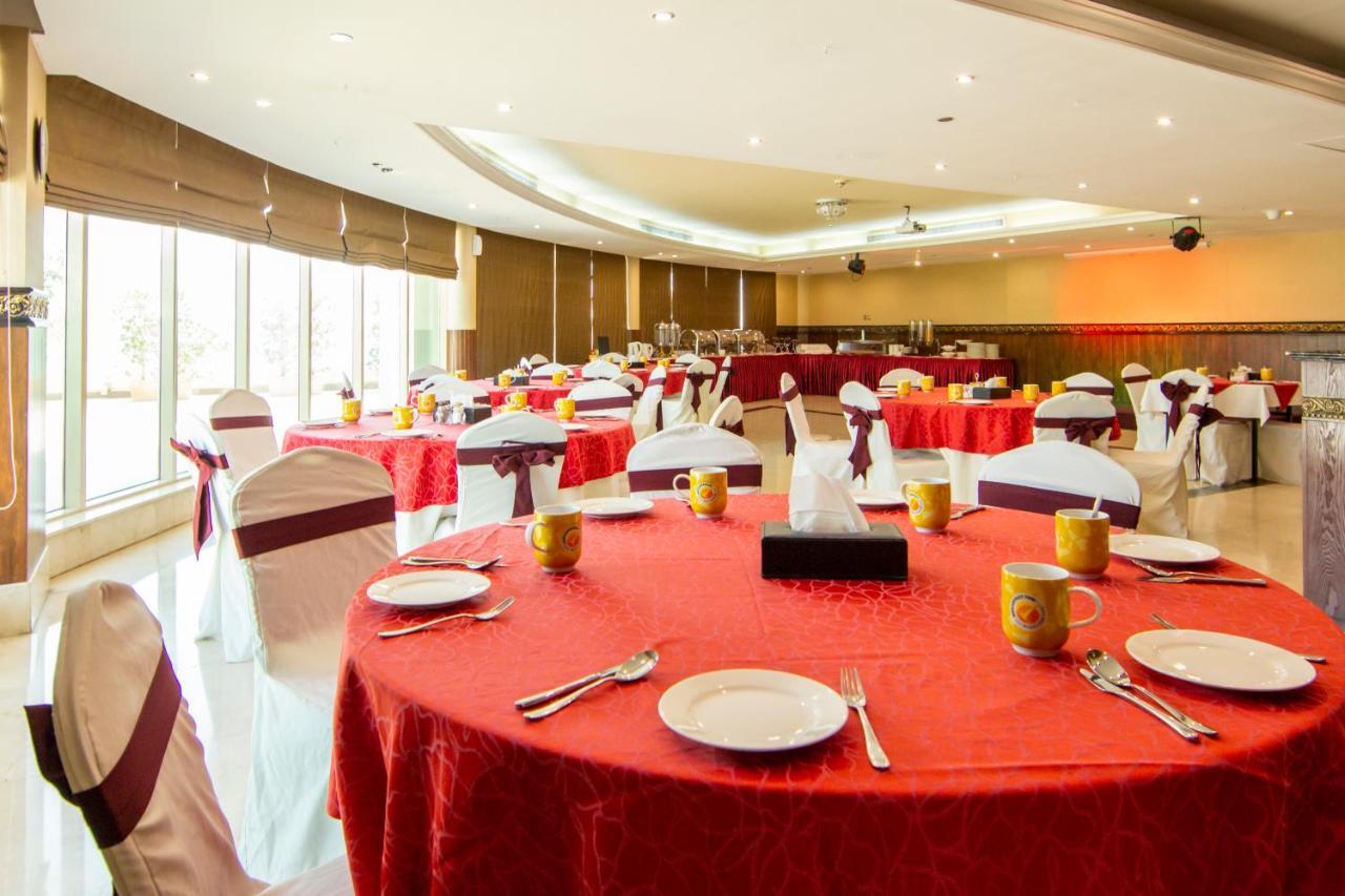 Dunes Hotel Apartment Al Qusais Дубай Экстерьер фото
